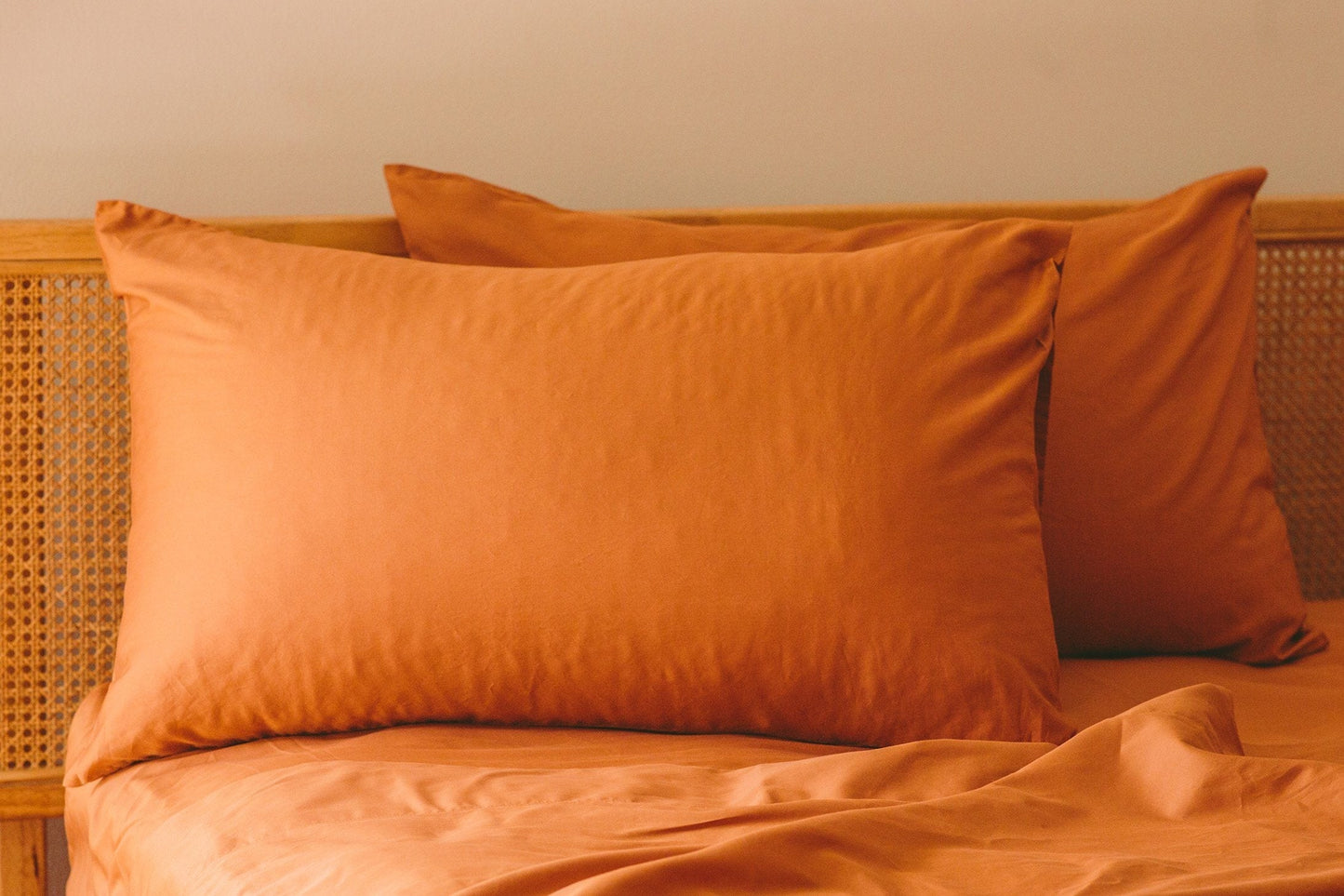 Nest Bedding® Sateen Organic Cotton Sheet Set + Pillowcases