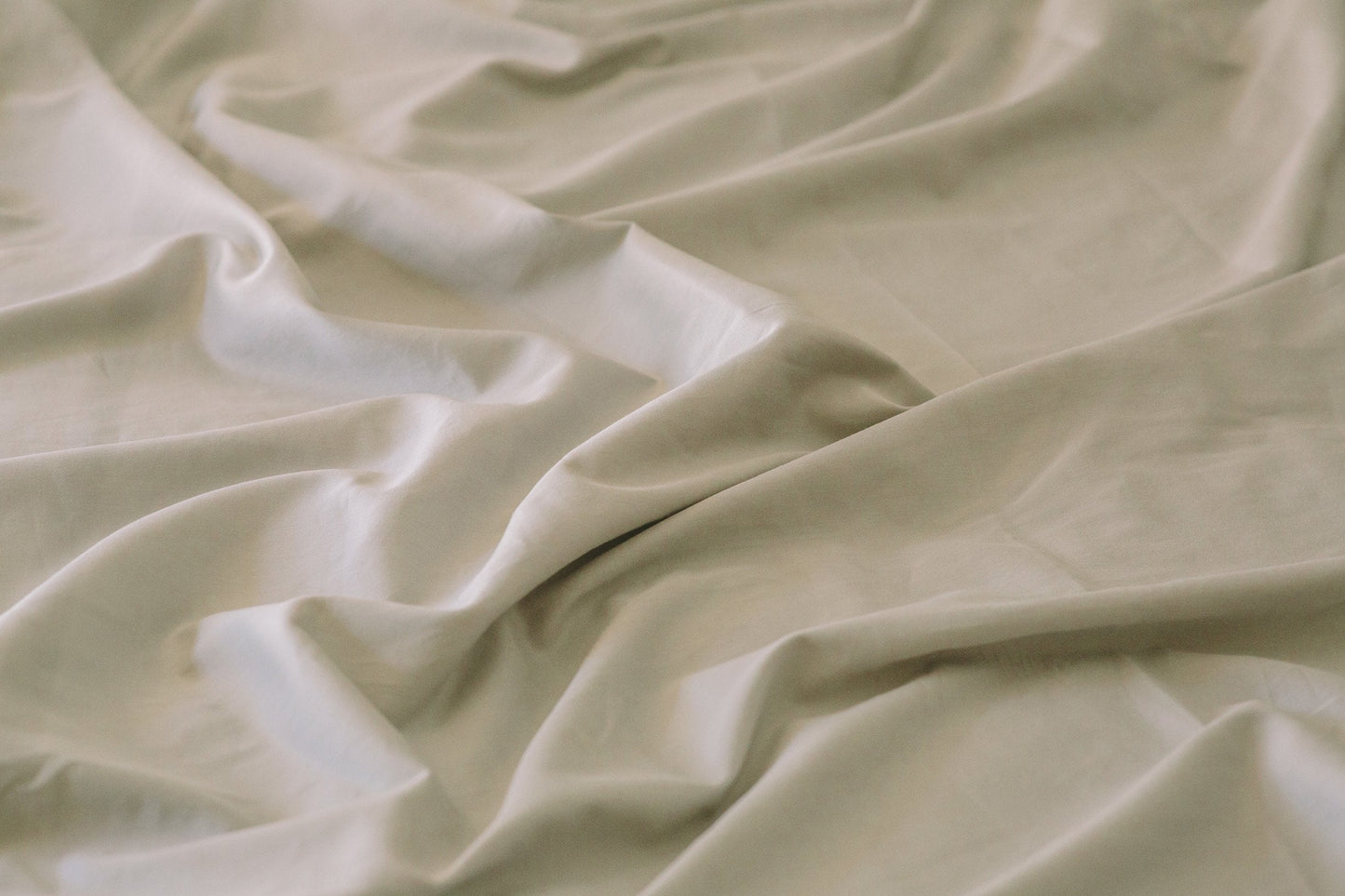 Nest Bedding® Sateen Organic Cotton Sheet Set + Pillowcases