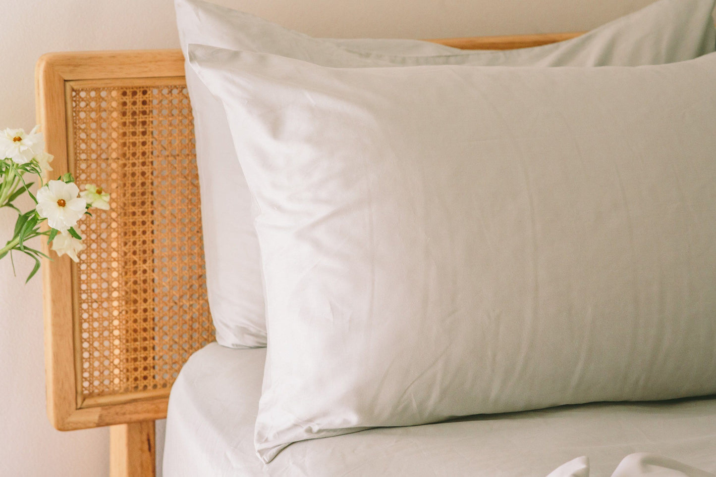 Nest Bedding® Sateen Organic Cotton Sheet Set + Pillowcases